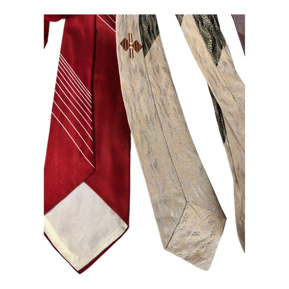 Skinny Ties in Burgundy and Cream - Picture 3 of 5